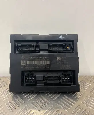 Audi A6 C7 Comfort/convenience module 4H0907064BR 5DK01056532