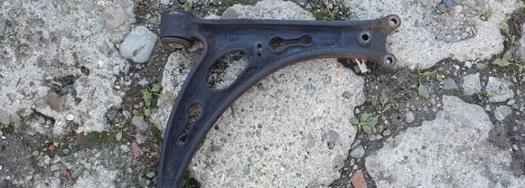 Volkswagen Scirocco Front lower control arm/wishbone 1K0407153G
