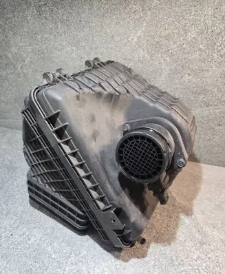 KIA Optima Air filter box 281102T700