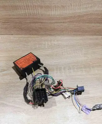 Mazda 626 Alarm control unit/module 20ACB