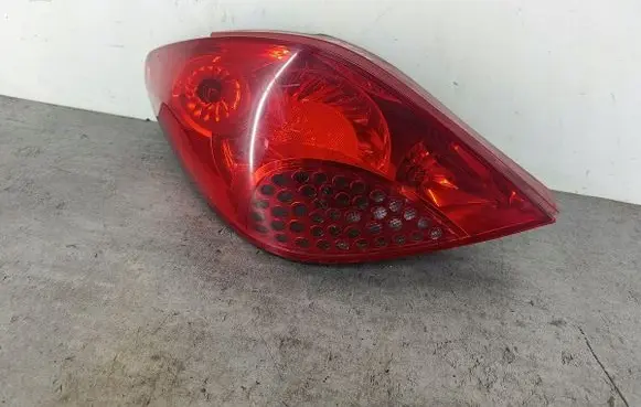Peugeot 207 Rear/tail lights 