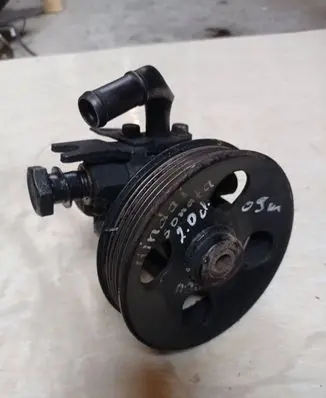 Hyundai Sonata Power steering pump 571003k200