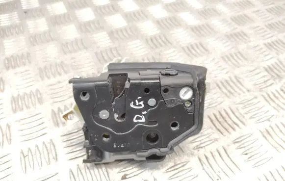 Audi A3 S3 8V Rear door lock 8K0839016H