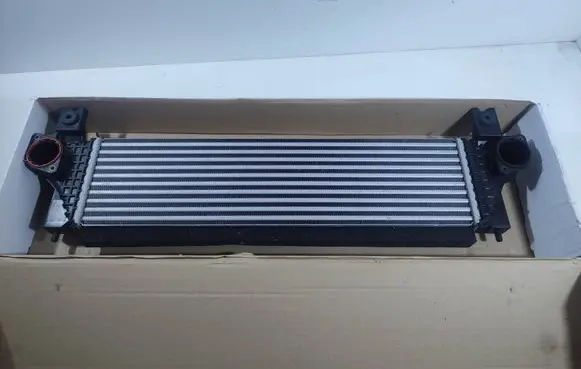 Suzuki Vitara (LY) Intercooler radiator 1362074S00 1362074500