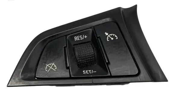 Steering wheel buttons/switches
