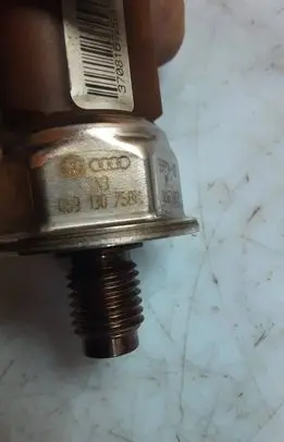 Audi Q5 SQ5 Fuel pressure sensor 059130758K