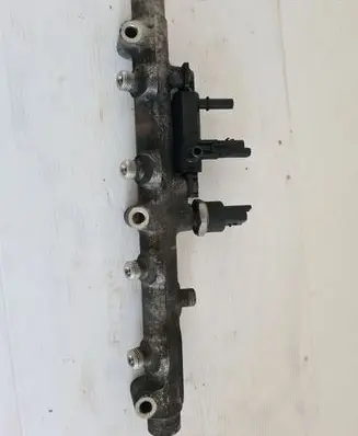 Peugeot 807 Fuel main line pipe 0445214017 9631728280