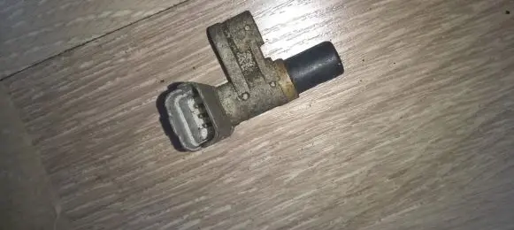 Camshaft position sensor
