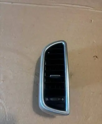 Porsche Cayenne (92A) Dash center air vent grill 7P5819727B 23072012