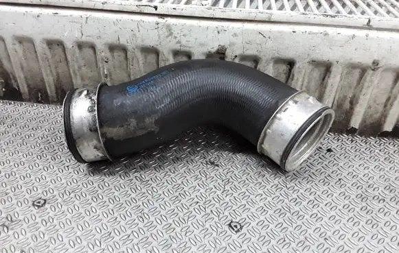 Intercooler hose/pipe