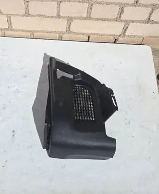 Toyota RAV 4 (XA40) Seat trim 5846748010