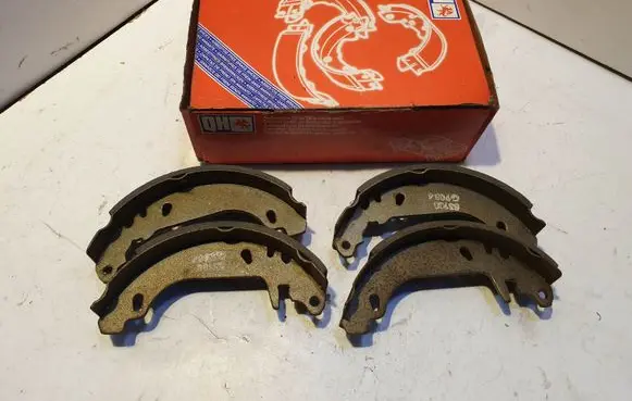 Audi 80 90 B2 Brake pads (rear) 83100 G9084