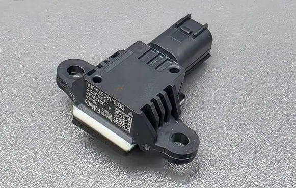 Ford Fiesta Airbag deployment crash/impact sensor DG1314C676AA