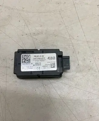 Tesla Model X Tire pressure control unit 103460100D 20061712 A2C93336703