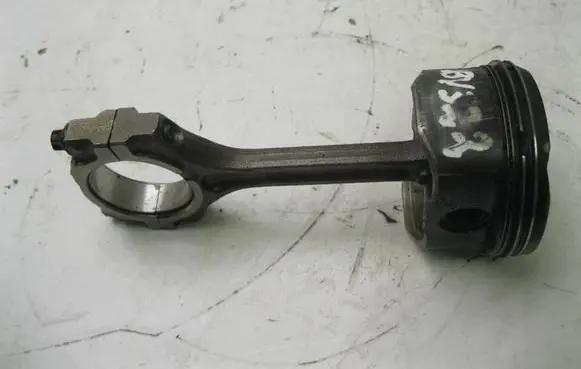 Hyundai i10 Piston with connecting rod DFVA9 BV322