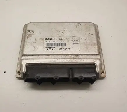 Audi A4 S4 B5 8D Engine control unit/module ECU 4D0907551