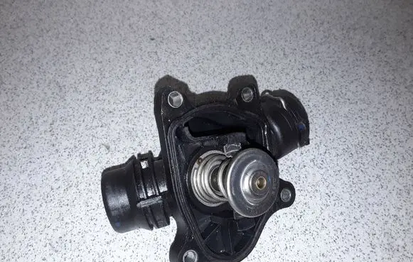 BMW 3 E90 E91 Thermostat 11517805811 7805811