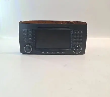 Mercedes-Benz R W251 Radio/CD/DVD/GPS head unit A2038270062 A2518703489