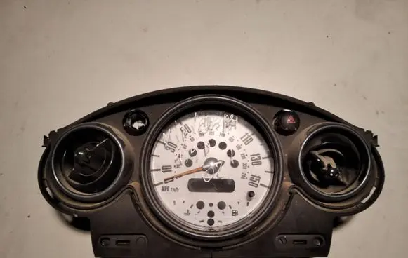 Mini One - Cooper R50 - 53 Speedometer (instrument cluster) 62116932506 AR0039061