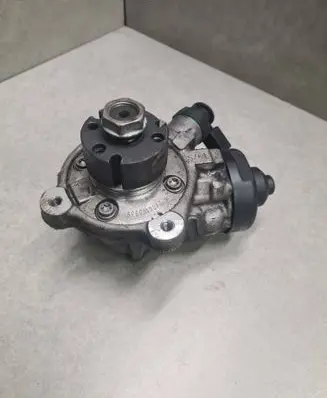 Audi A6 C7 Fuel injection high pressure pump 03L130755AC 0445010529 10010713