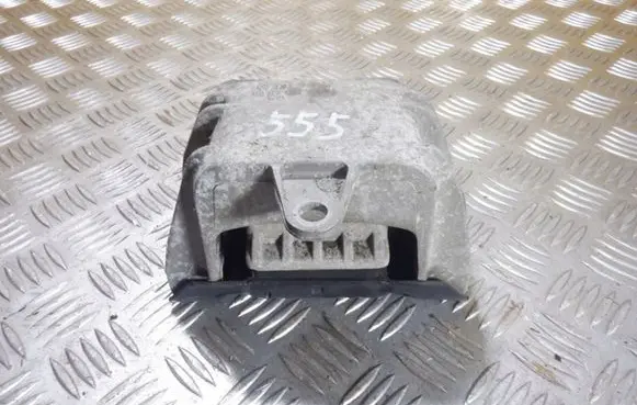Volkswagen Golf IV Engine mount bracket 1J0199555