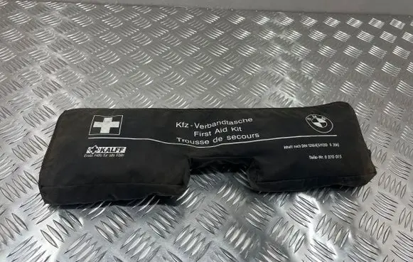 BMW 5 E60 E61 First aid kit 8270015 8276015