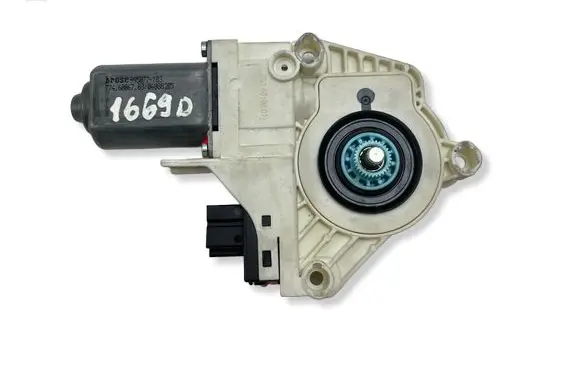 Jaguar XK - XKR Front door window regulator motor 6W8314B552