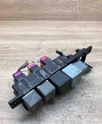 Audi A3 S3 8L Fuse box set 8L0941822 WithPlug