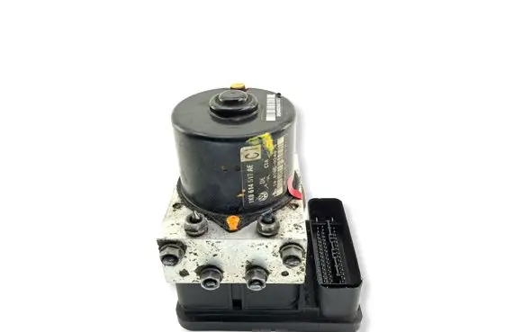 Volkswagen Jetta V ABS Pump 1K0907379AC 1K0614517AE