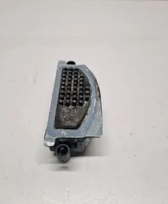 Audi A4 S4 B8 8K Heater blower fan relay A2469064100 8t0820521 x5490003