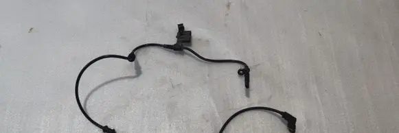 Mercedes-Benz GL X166 ABS brake wheel speed sensor A1669052601