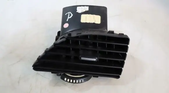 Renault Megane III Dashboard side air vent grill/cover trim