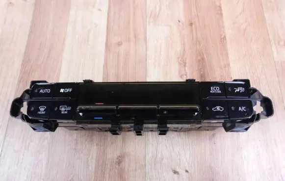 Toyota Prius (XW50) Climate control unit 5590047191