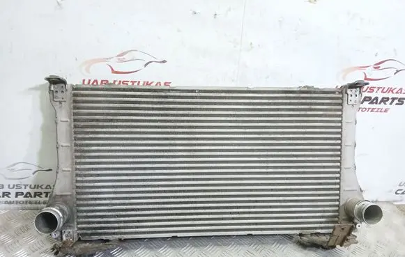 Toyota Avensis T270 Intercooler radiator