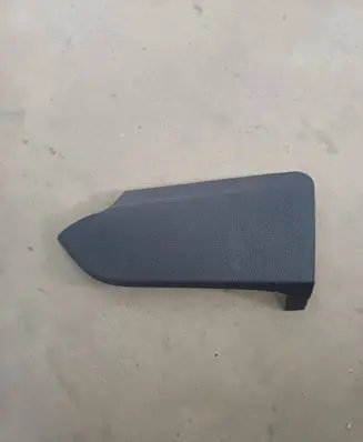 Audi Q7 4L Seat trim 4L0882327A