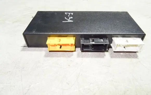 BMW 8 E31 Other control units/modules 61351383410 1383410