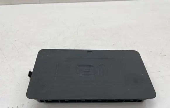 BMW X7 G07 Wireless charging module 5A82C19 19163010