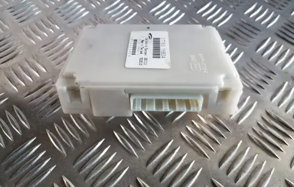 Nissan Juke I F15 Air conditioner control unit module 277601KB0A