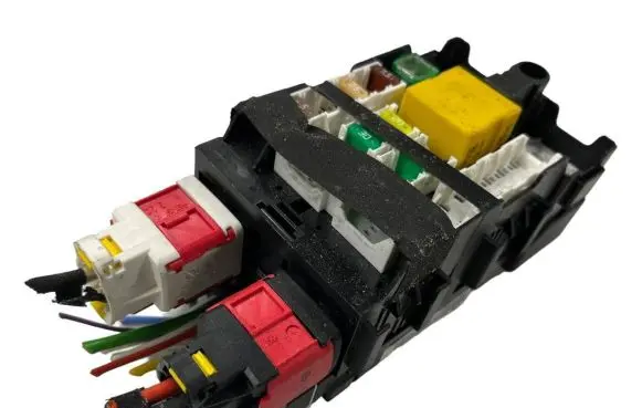 Peugeot 308 Fuse box set 24860