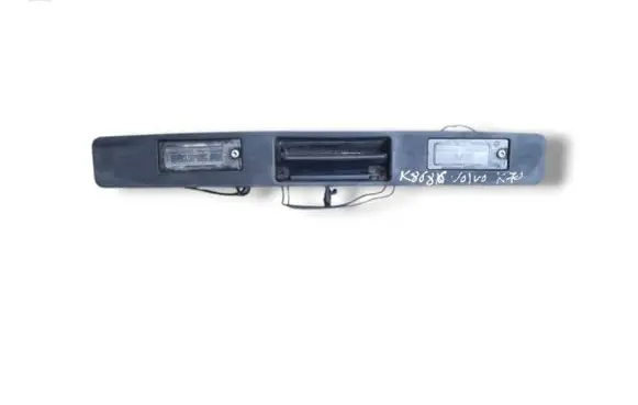 Volvo XC70 Trunk door license plate light bar 9203101