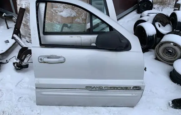 Jeep Grand Cherokee (WJ) Front door