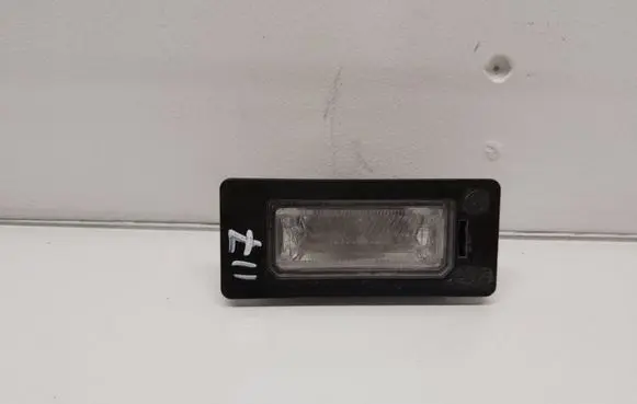 Skoda Yeti (5L) Number plate light 8T0943021