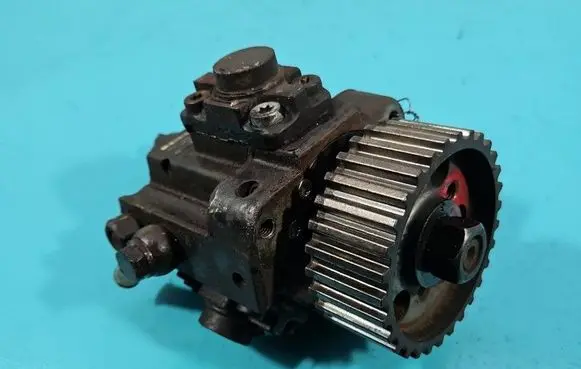 Iveco Daily 4th gen Fuel injection high pressure pump 0445010181 IMPRK1587185