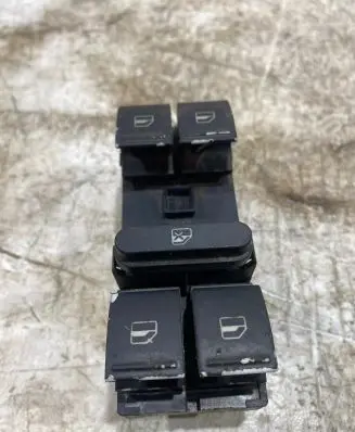 Volkswagen Golf V Electric window control switch 1K4959857