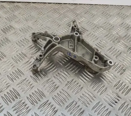 Land Rover Range Rover Evoque L538 Engine mounting bracket BJ322N628AD