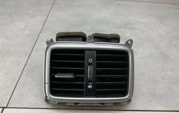 KIA Sportage Rear air vent grill 97040F1000