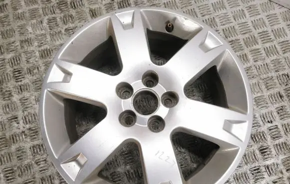R16 alloy rim