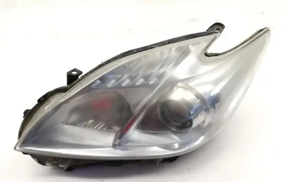 Toyota Prius (XW30) Headlight/headlamp