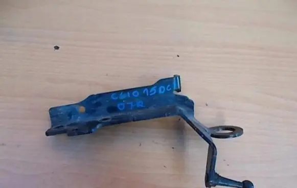 Renault Clio III Radiator mount bracket