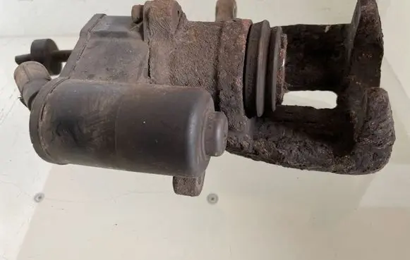 Audi A6 S6 C6 4F Rear brake caliper